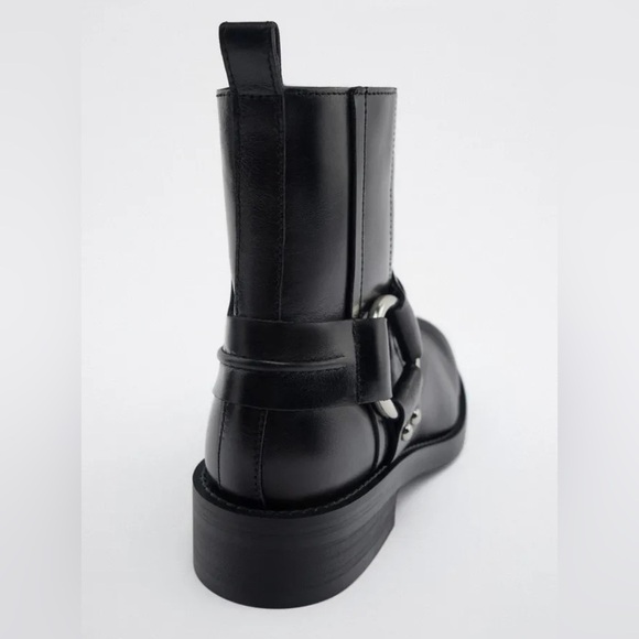 NWT. Zara Black Leather Flat Biker Boots. Size 8. - Picture 5 of 8